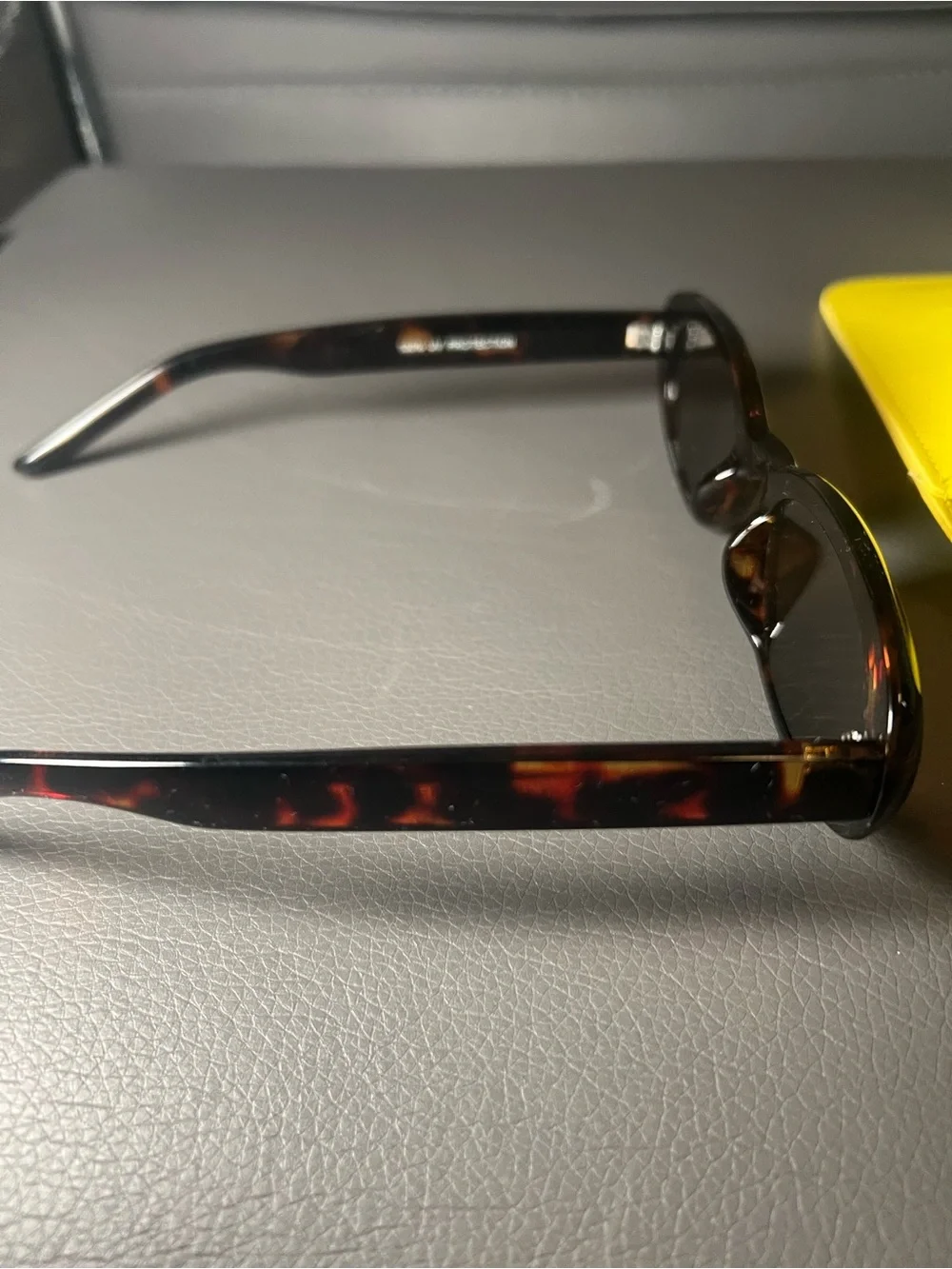 Brown Tortoise shell Oval Sunglasses